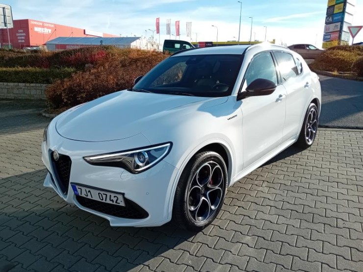 Alfa Romeo Stelvio 2,0T 280k Q4 VELOCE /TOP STAV/