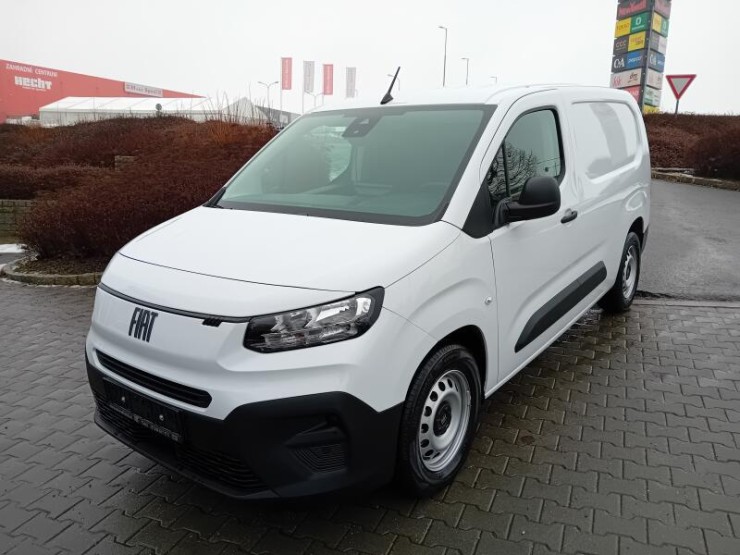 Fiat Dobló E-VAN 136k 50kWh L2 /IHNED/