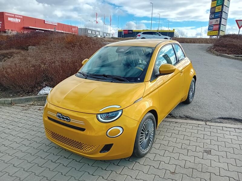 Fiat 500 BENZÍN 1,0 65k TORINO /IHNED/